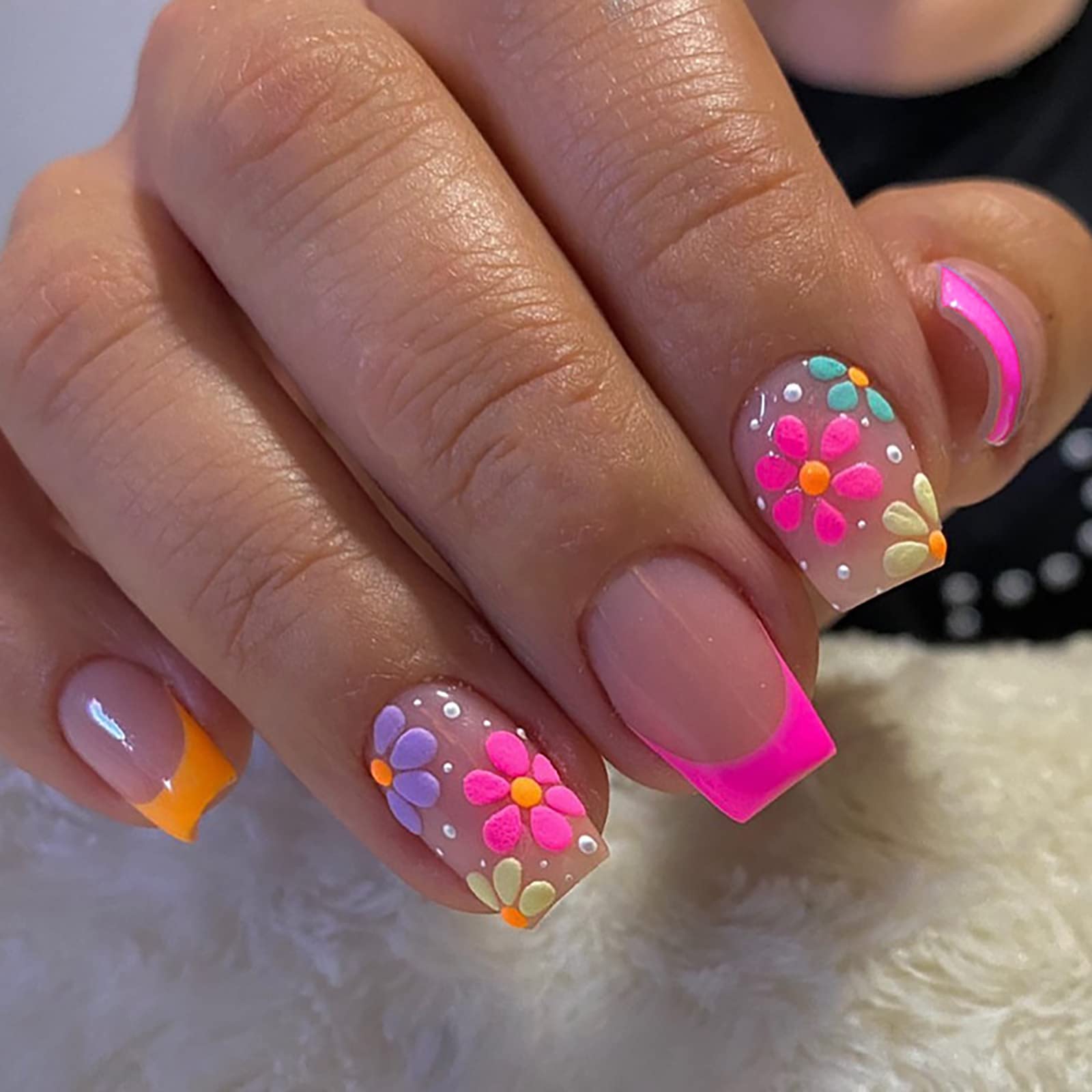 Short Acrylic Nails