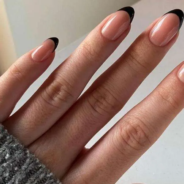 black tip nails