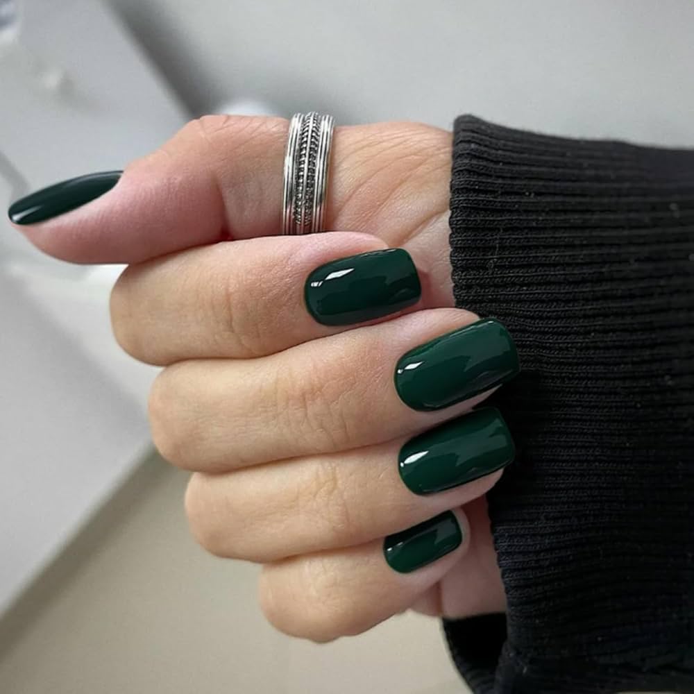 Dark Green Nails