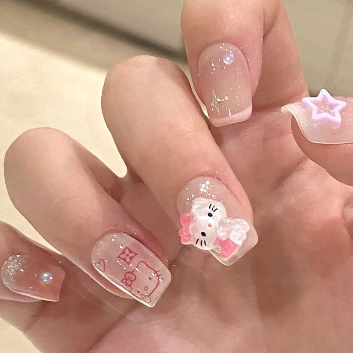 hello kitty nails