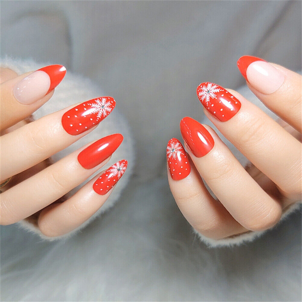 red christmas nails