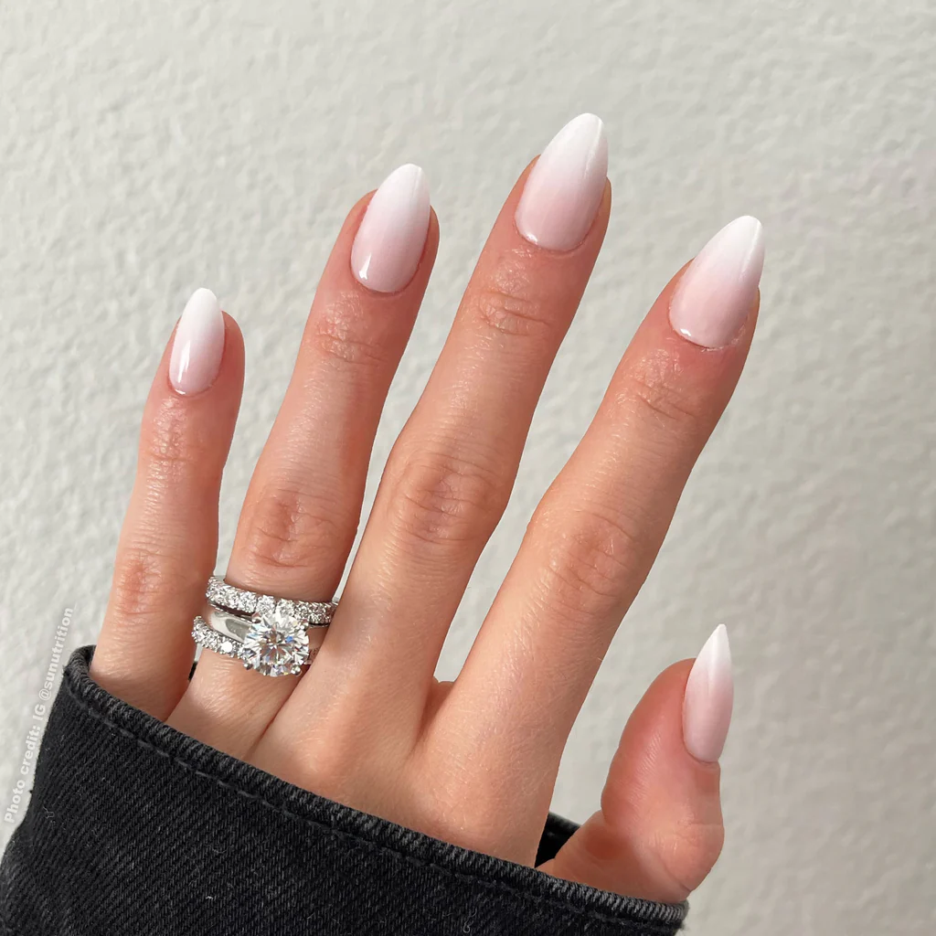 short almond nails