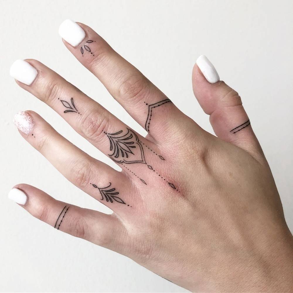 hand tattoo