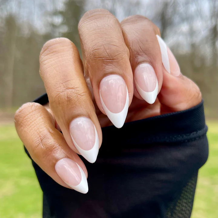 short stiletto nails